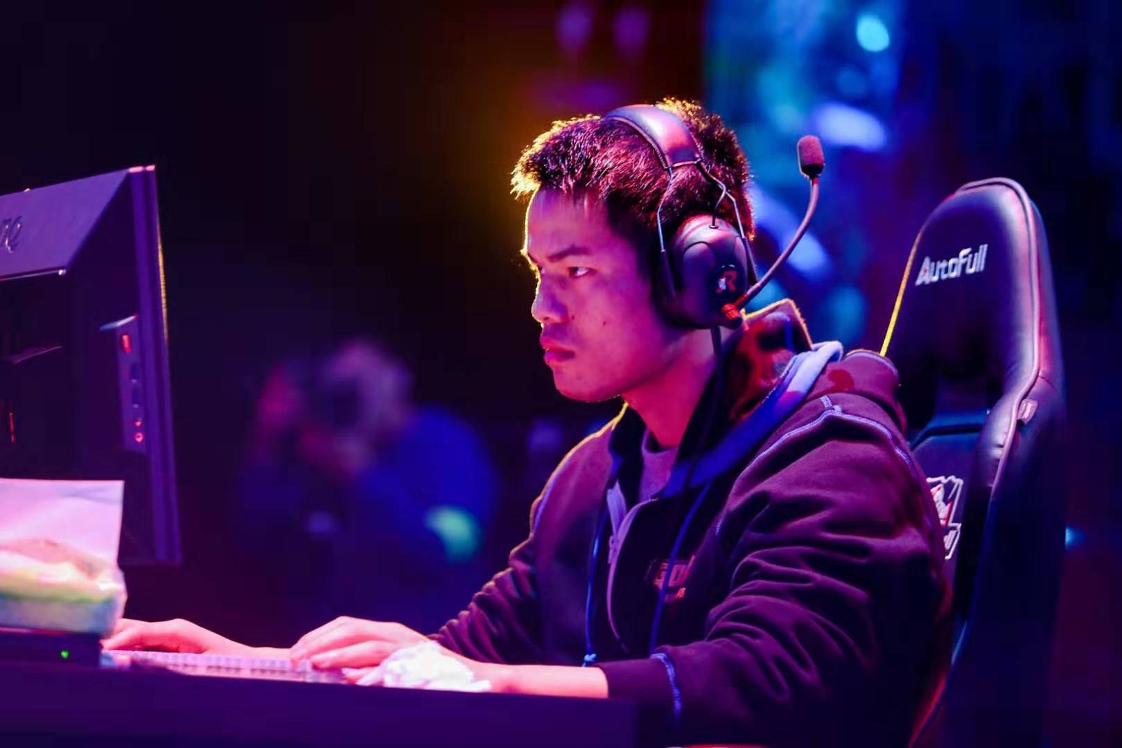 他规划了明 他规划了明