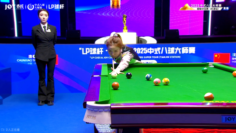 席瞬间沸腾 席瞬间沸腾