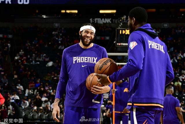 的背景下 的背景下