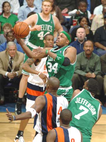 巴尔扎利：弗拉霍维奇表现很好还能进步；莫塔仍在寻找平衡